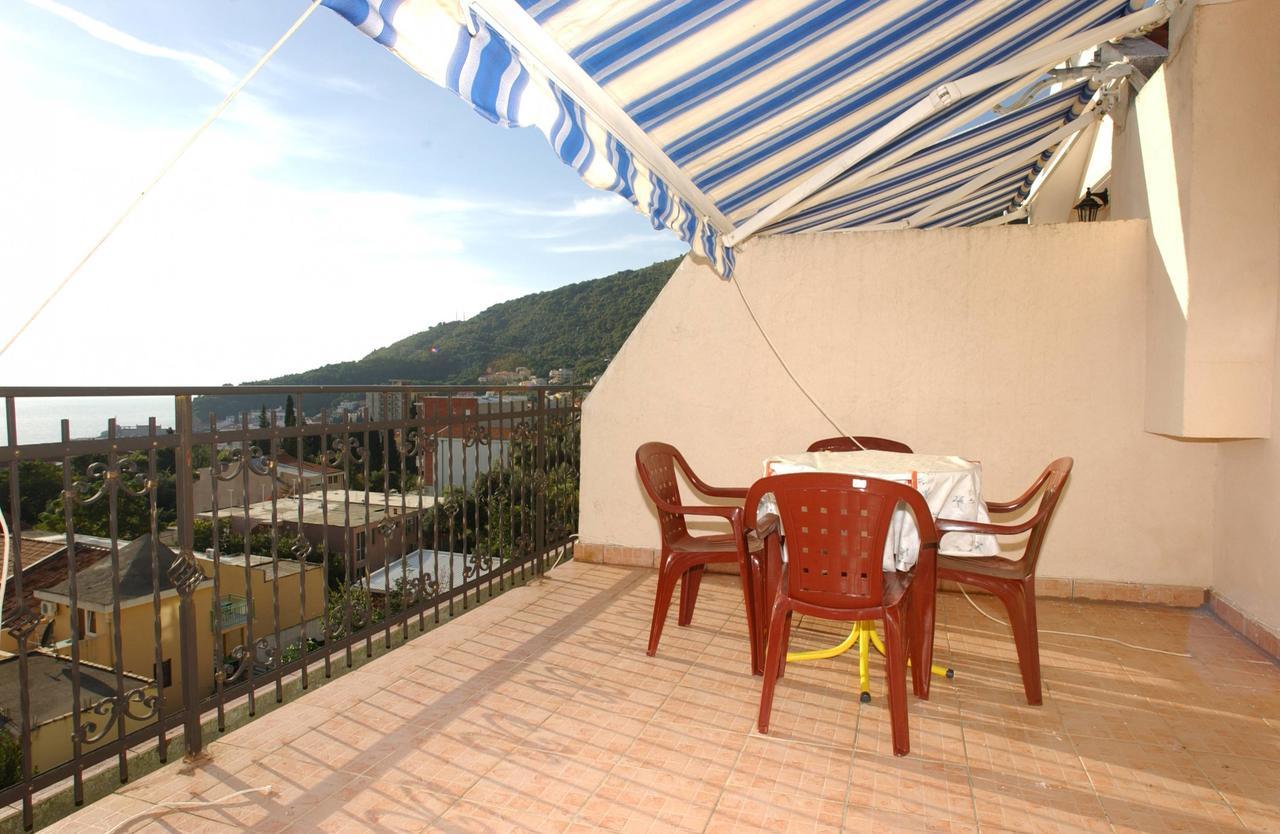 Mm Kovacevic Apartments Petrovac Buitenkant foto